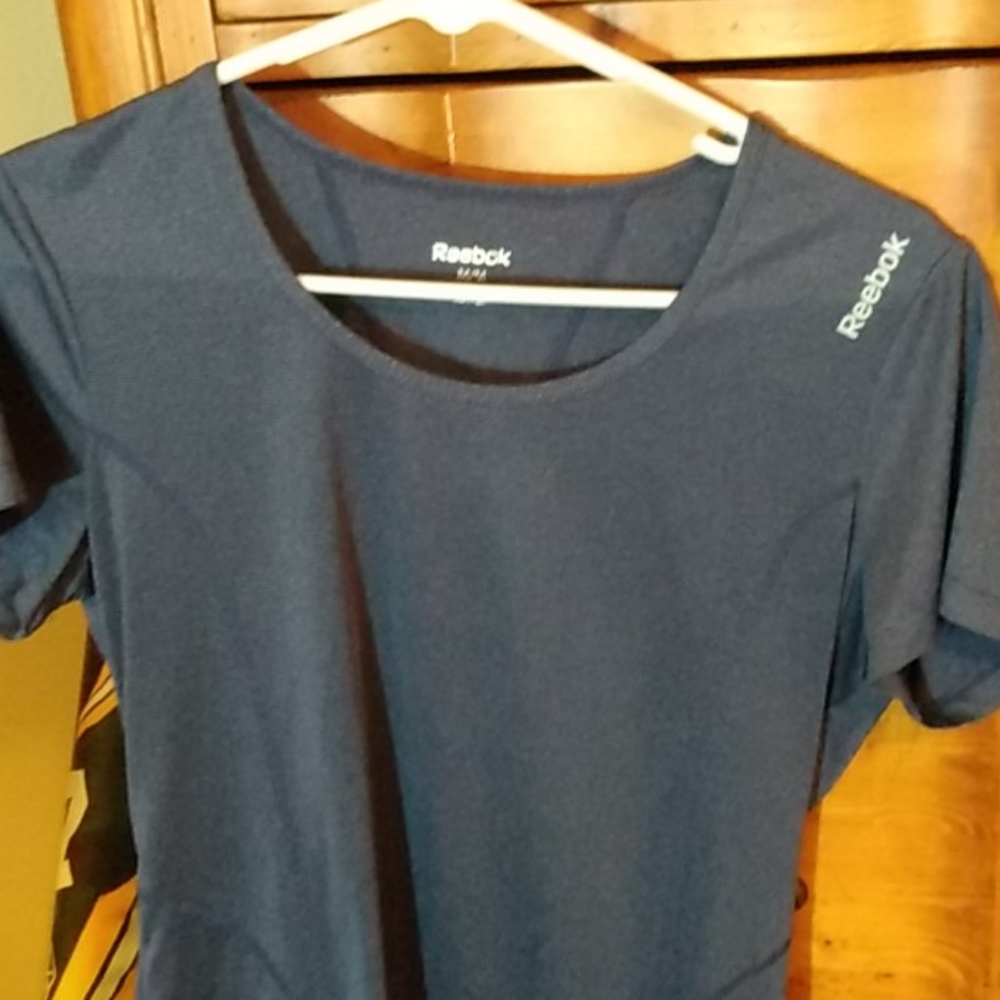 Reebok tee